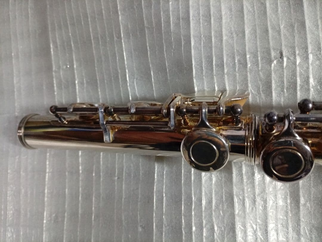 ヤマハ YFL211S フルート Eメカ付き　初心者　吹奏楽