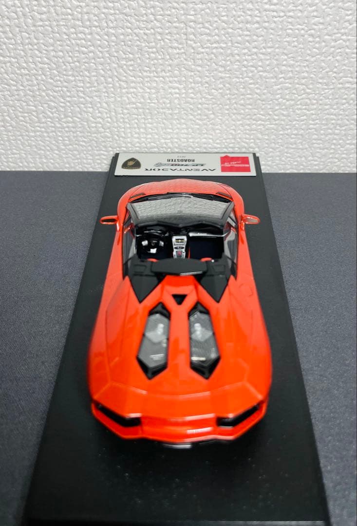 ミニカー Lamborghini Aventador LP700-4 Roadster