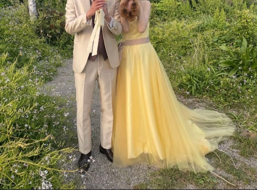 前撮り　ドレス　リボン付き　イエロードレス