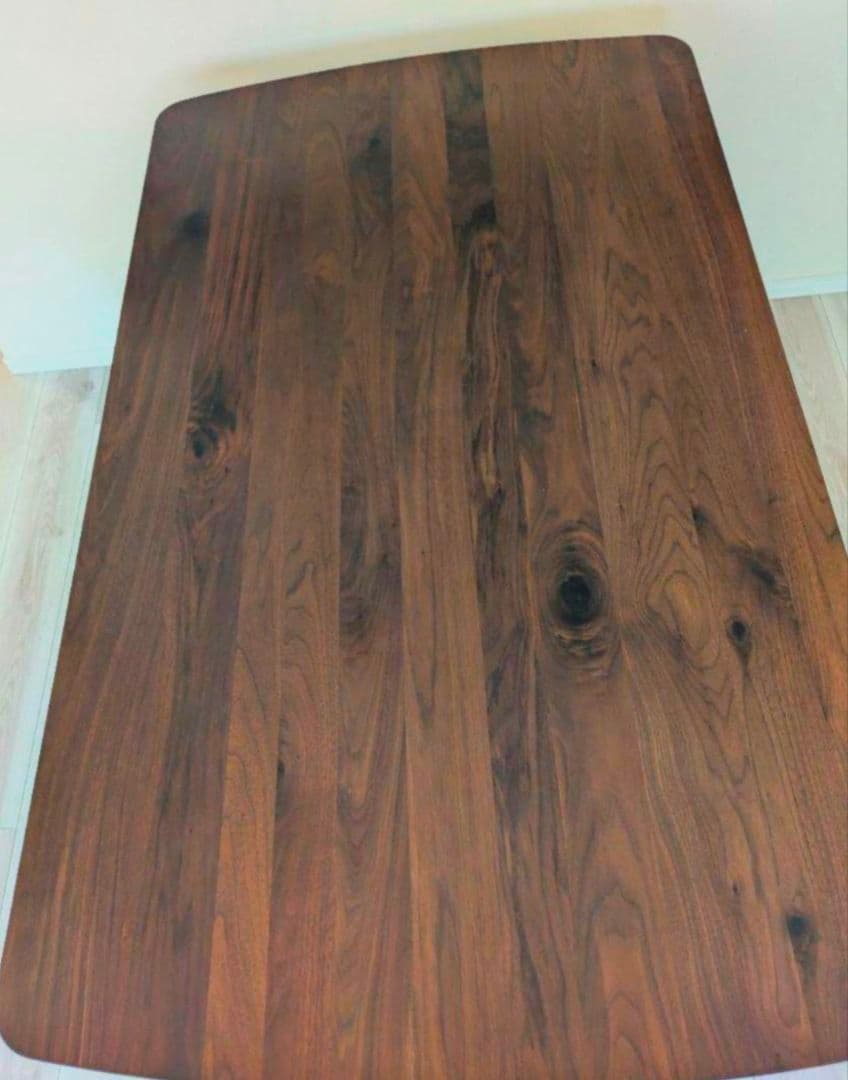 おむすびひかる　大塚家具　ダイニングテーブルシネマ2　ウォールナット材