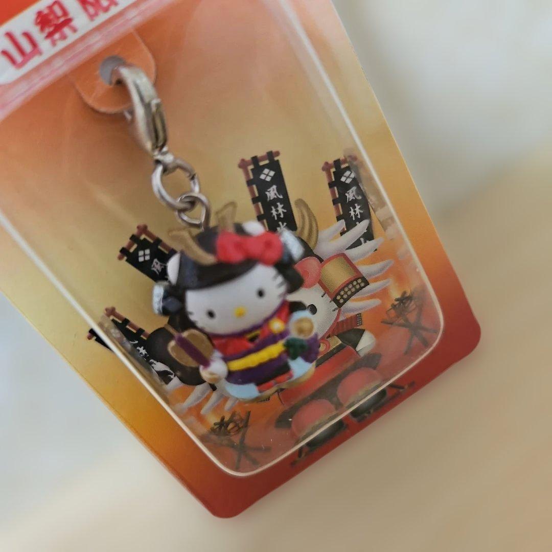 ご当地キティ】ハローキティ 山梨限定「武田信玄」ファスナー