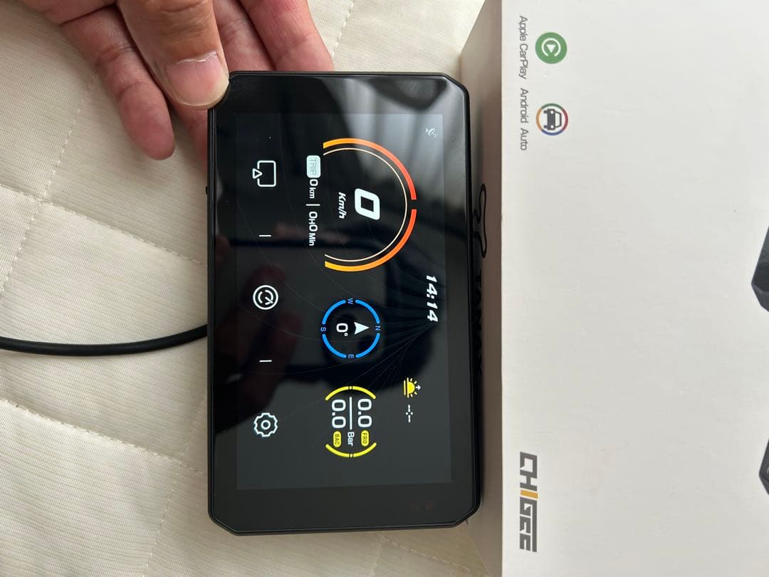 TANAX スマートモニター A10-5 Playと空気圧センサーとソフトカバー