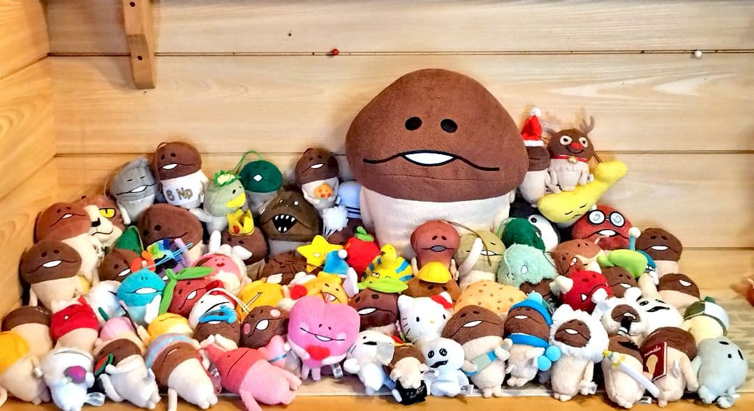 おさわり探偵なめこ栽培キット　大きなぬいぐるみ　ミニマスコット　大量　まとめ おさわり探偵なめこ栽培キット 大きなぬいぐるみ ミニマスコット 大量