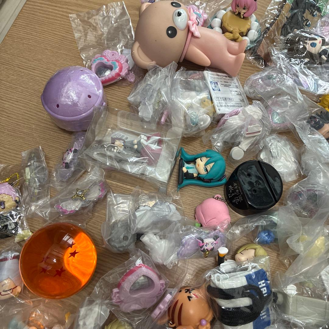 黒*ナ様 アニメ　キャラクター　グッズ　フィギュア　ガチャ　食玩　など　まとめ