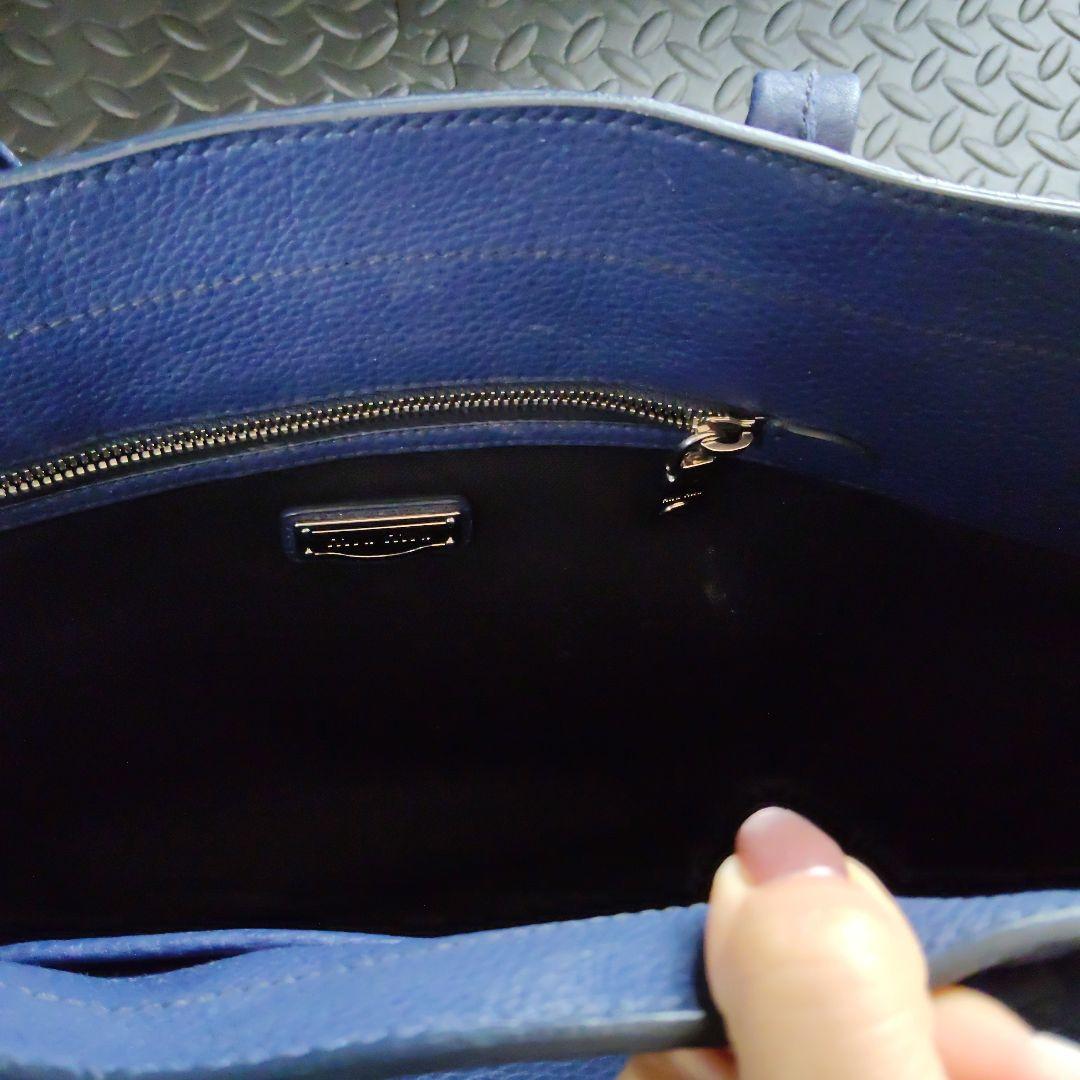 miu miu ネイビー レザー トートバッグ