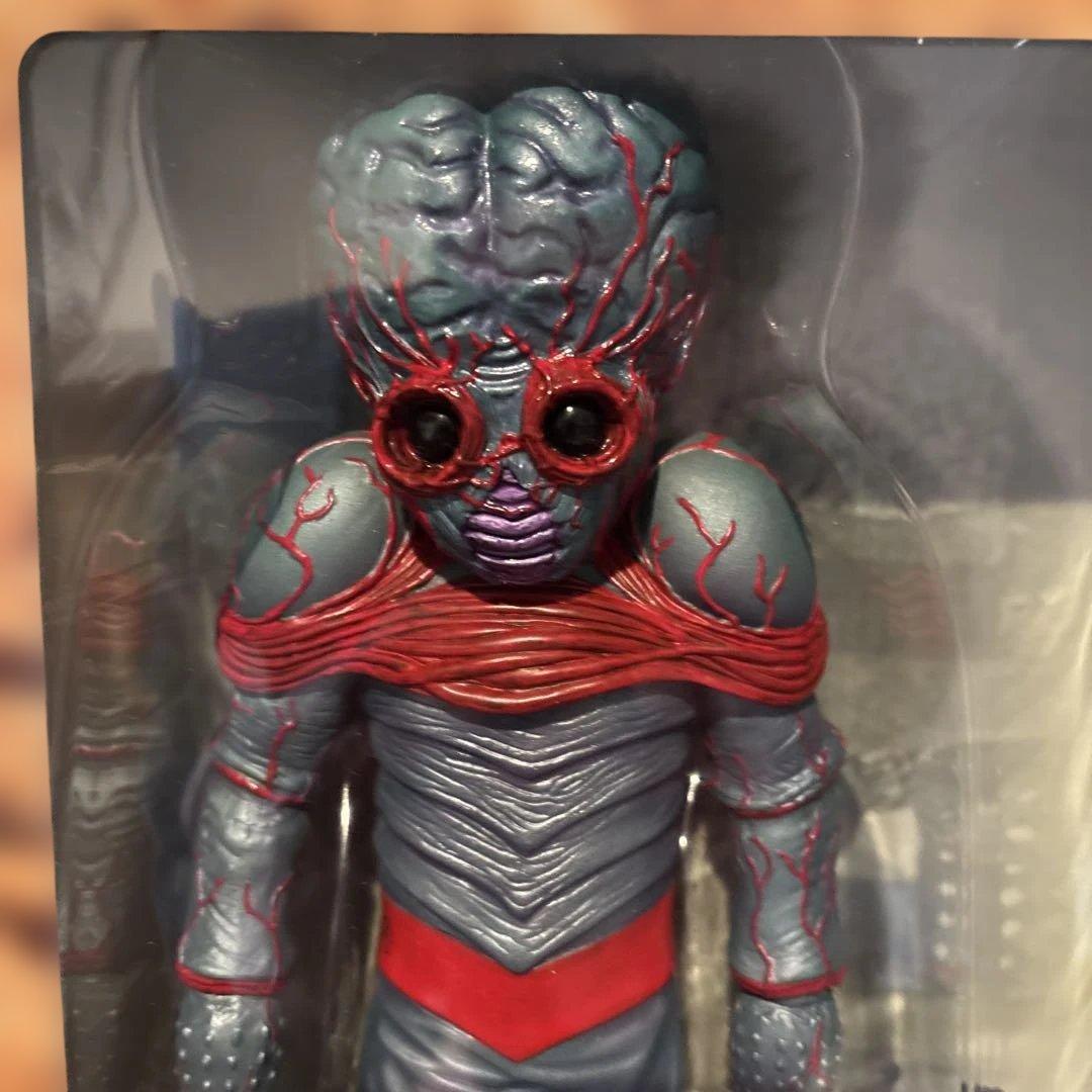 THIS  EARTH（宇宙水爆戦）フィギュア