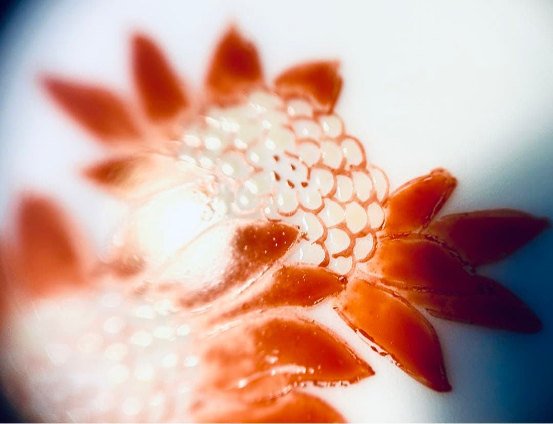 人間国宝　十三代　酒井田柿右衛門　濁手錦花　花瓶　共箱付き