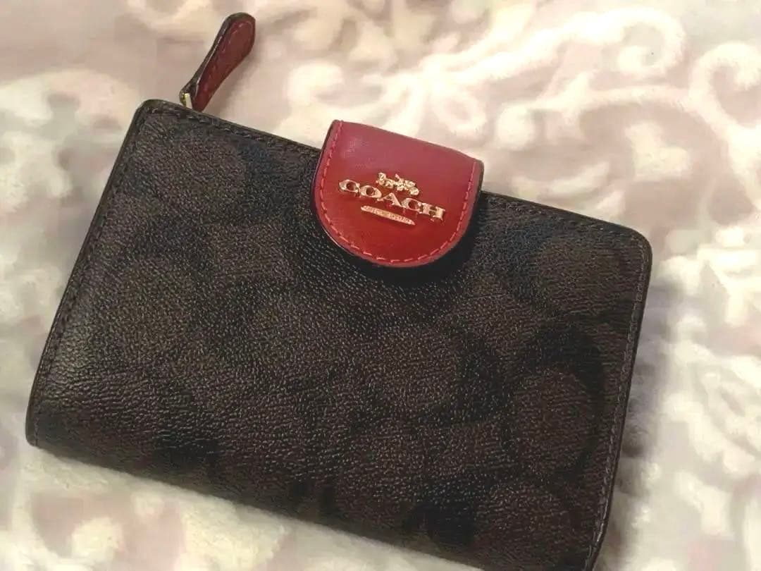 本日限定価格❤️新品☆COACH 折り財布　シグネチャー レザー 折り財布