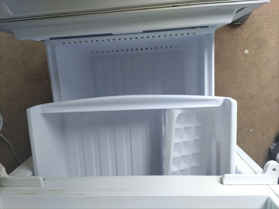 札幌市近郊の方限定！送料無料！シャープ ２ドア冷蔵庫 SJ-D14B-W