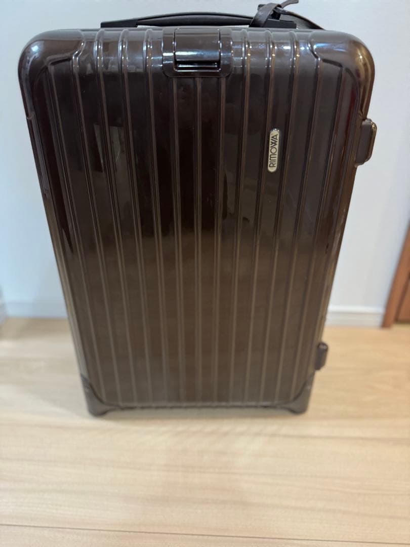 リモワサルサデラックスキャリーケース33L機内持ち込み可能ブラウン