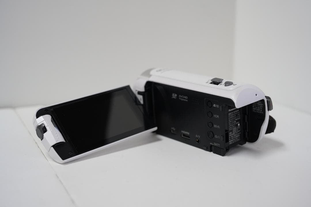 新品同様】Panasonic HC-W585M+アクセサリーキット+三脚 新品同様