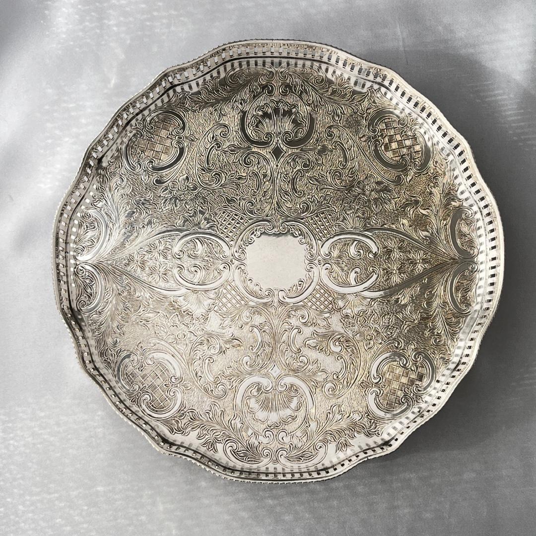 英国】 ギャラリートレー サークル型 25cm クロウフット