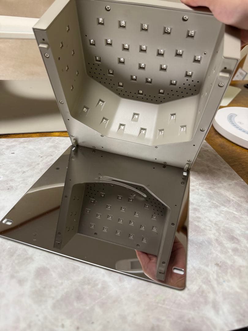 oui nails ネイルライト 美容機能付き