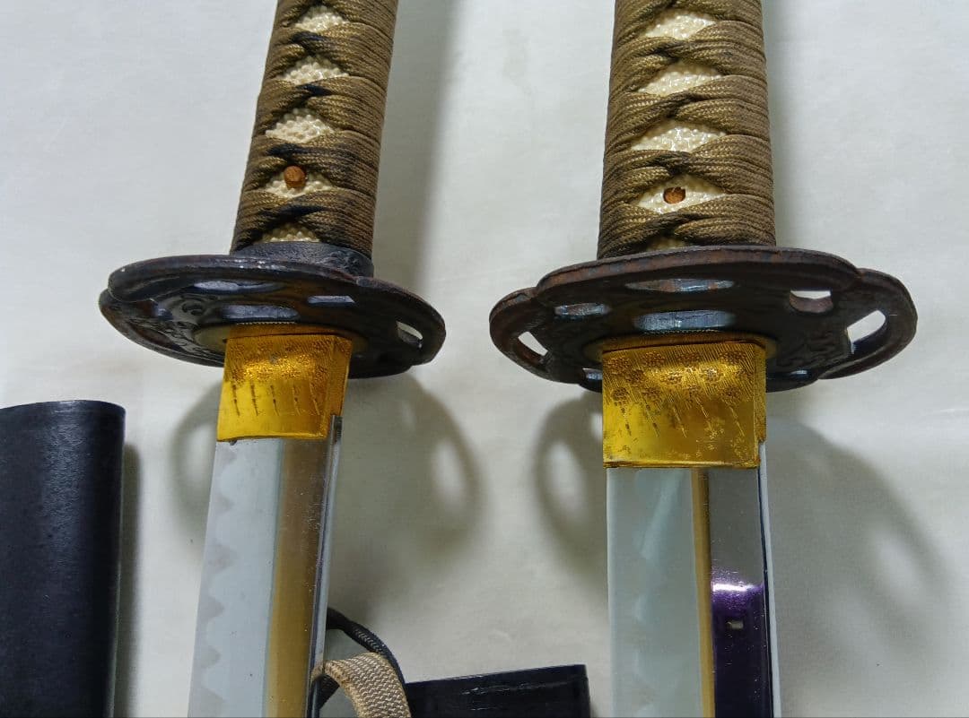 模造刀　模擬刀　日本刀　2振り　刀掛け　美術刀剣 武具　スタンド付　鹿角