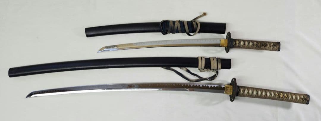 模造刀　模擬刀　日本刀　2振り　刀掛け　美術刀剣 武具　スタンド付　鹿角