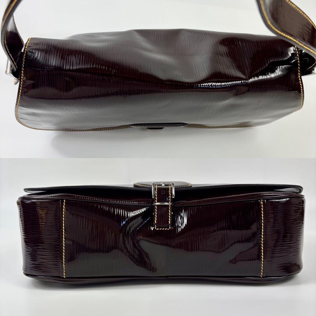 プラダ　PRADA ワンショルダーバッグ　ホーボー　ナイロン　トライアングルロゴ