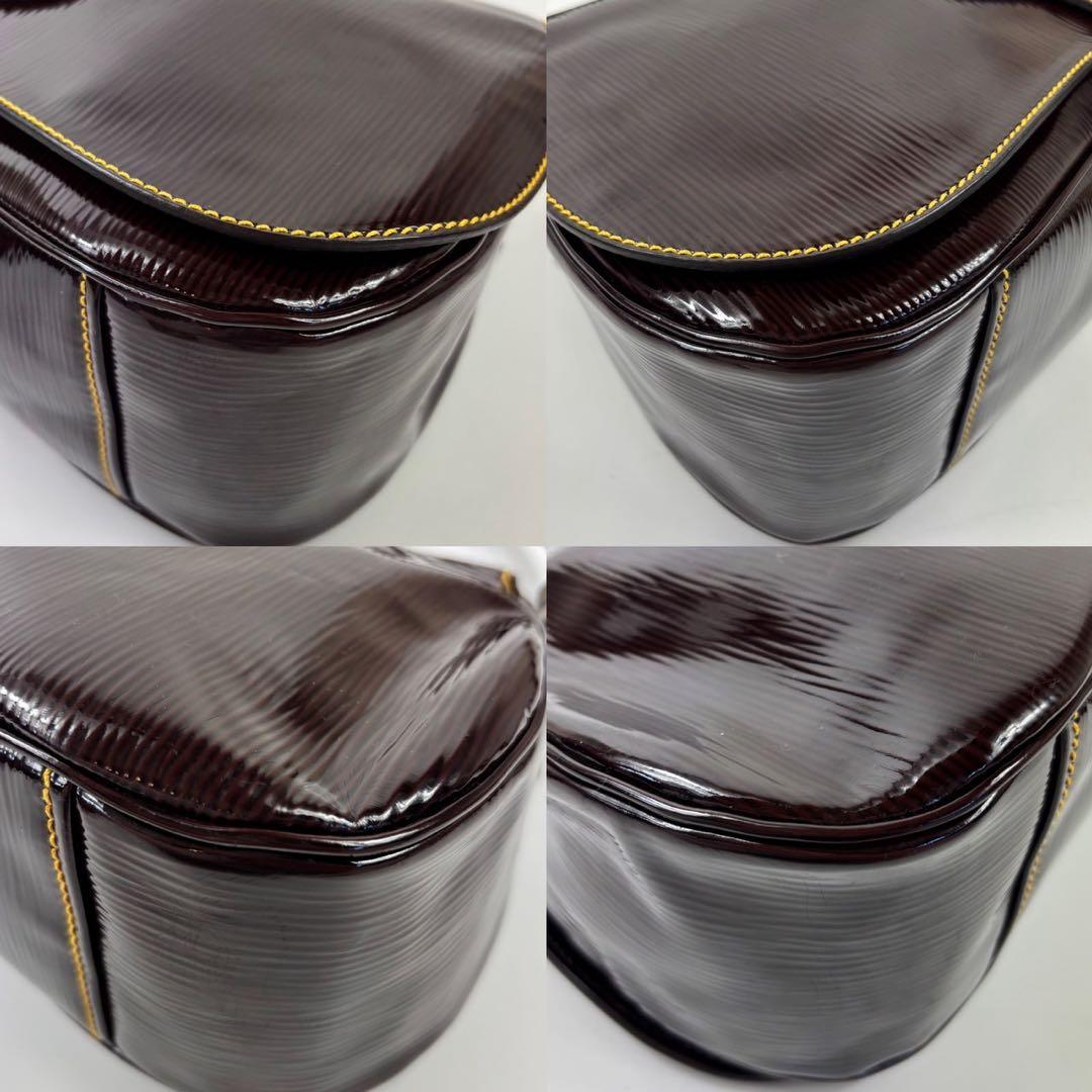 プラダ　PRADA ワンショルダーバッグ　ホーボー　ナイロン　トライアングルロゴ