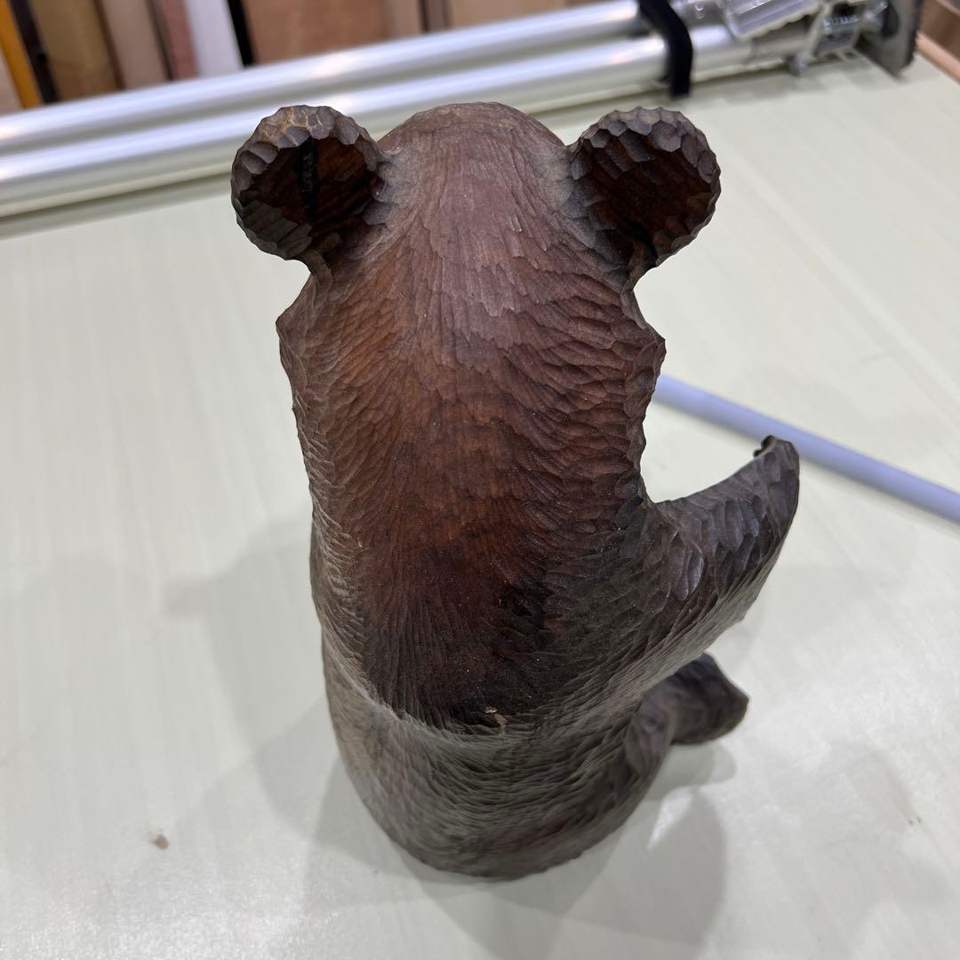 木製クマ彫刻 約30cm