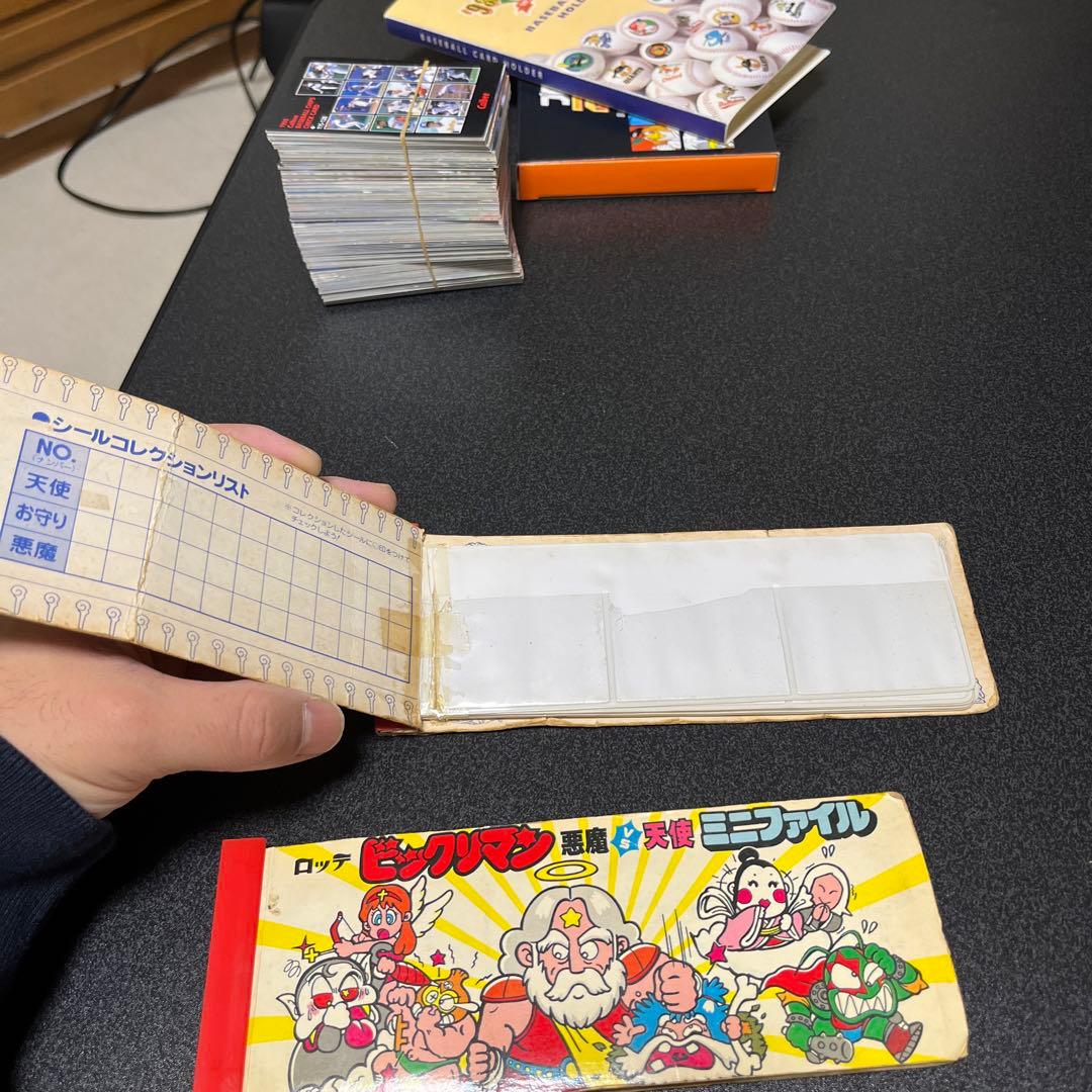 ビックリマンシールです。ケース付き（2枚）