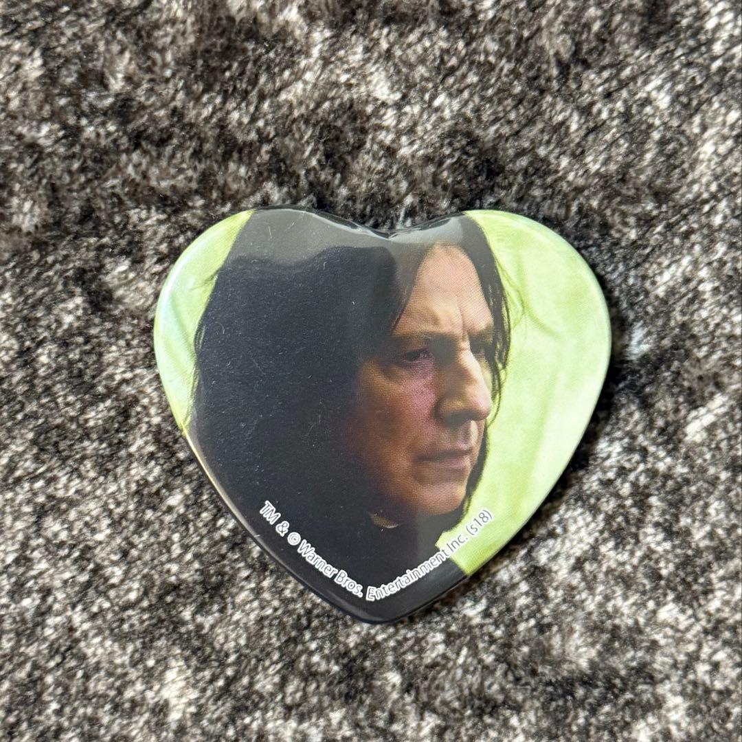 ハリーポッター スネイプ先生 ハート型缶バッジ その1