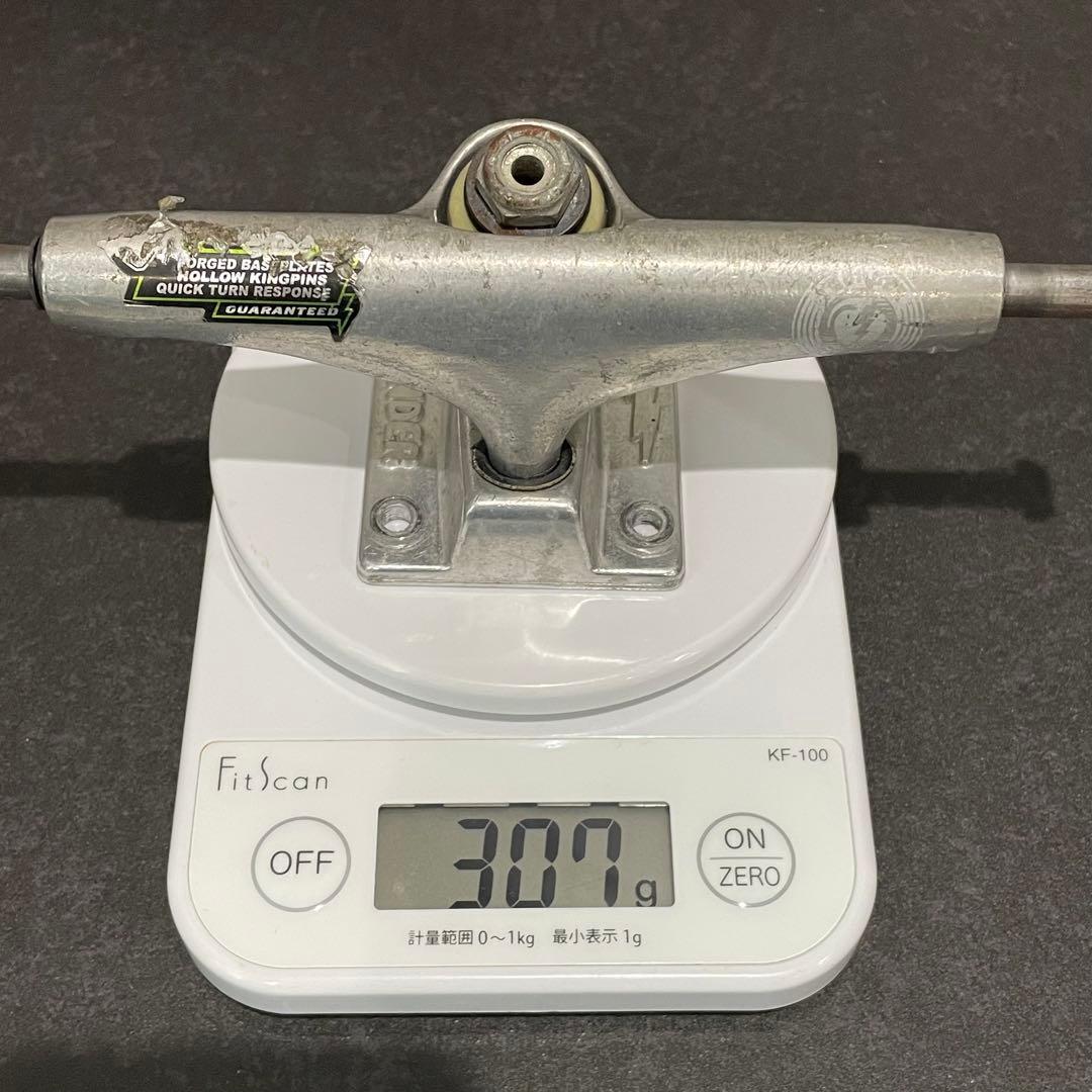 サンダートラック　チタニウムライト　T147