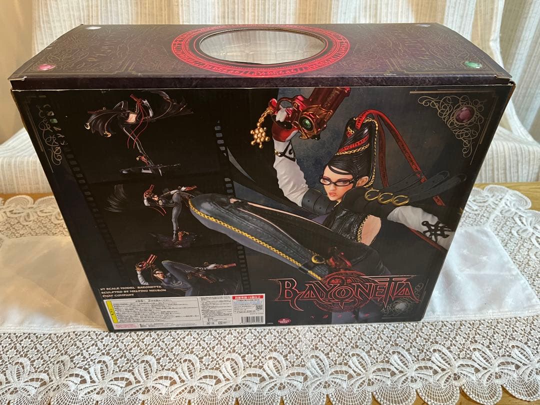 ファット・カンパニー　ベヨネッタ　 フィギュア　BAYONETTA