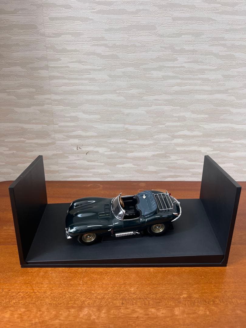No470ミニカー1/18 AUTO art JAGUAR XKSS