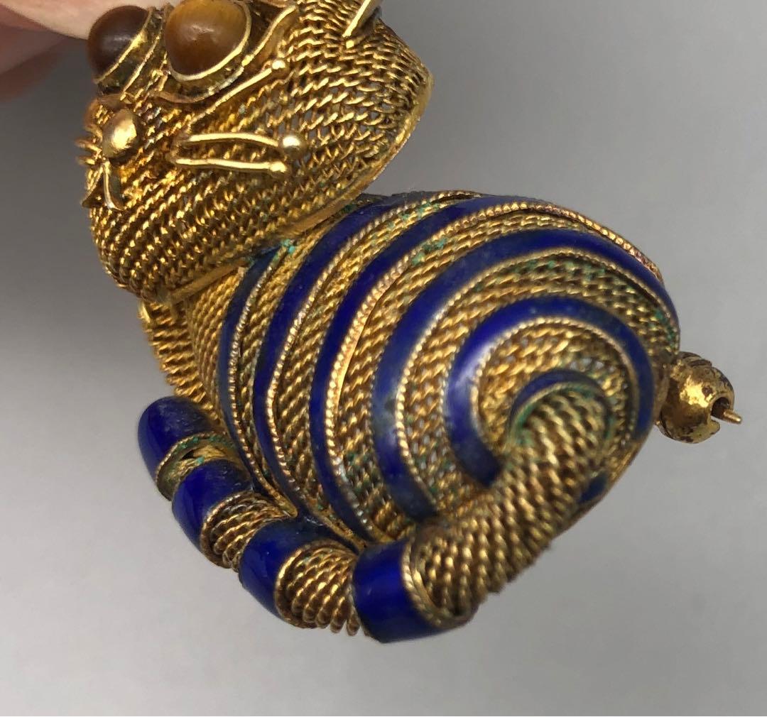 中国骨董品ゴールドメッキブルーエナメルメッシュタイガーアイキャット