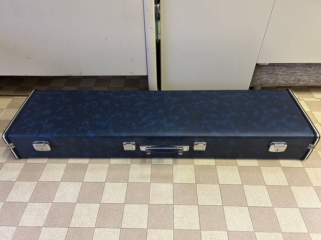 三味線　中棹　ハードケース付き