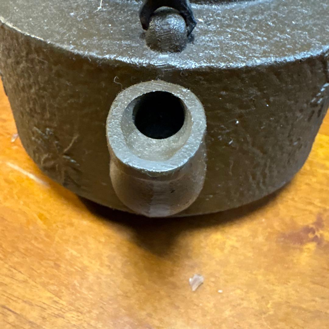 【中型】鉄瓶　南部鉄器　紅葉　チャコールブラウン　美術品　アンティーク　1.3ℓ
