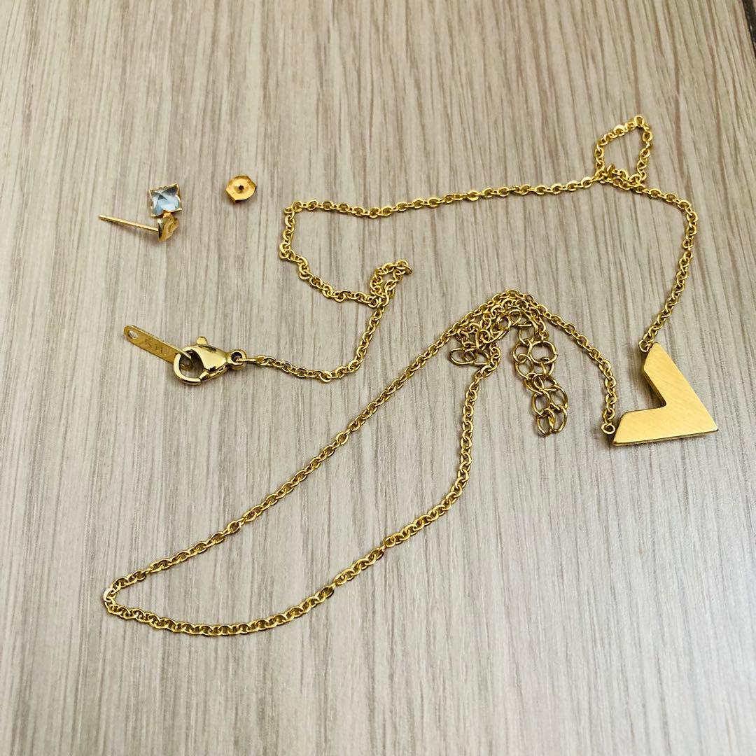 遺品整理品　k18刻印有り　アクセサリーまとめ売り　ジャンク　ネックレス　指輪