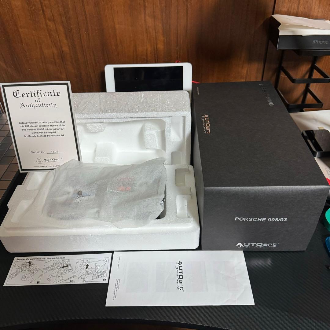 未展示品 オートアート 1/18 ポルシェ908 / 03