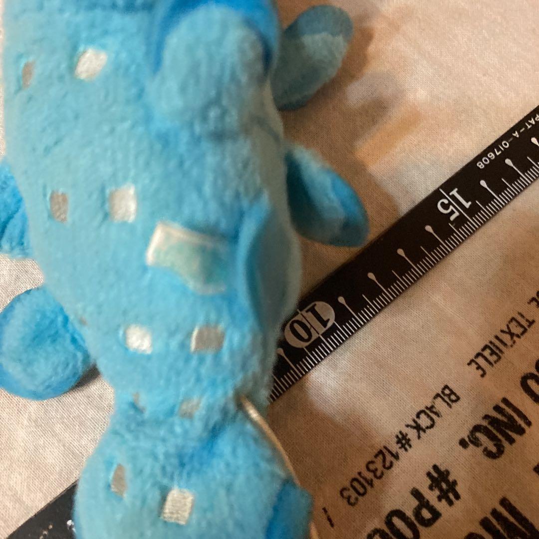 ぷるるんマリン シーラカンス ヒモ引っ張りブルブル 綺麗目