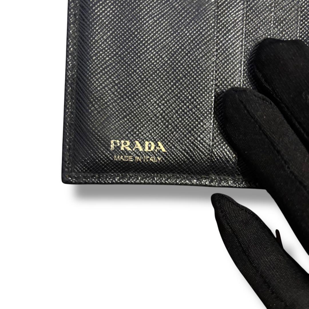 美品✨PRADA プラダ 財布 がま口 レザー 3つ折り ブラック 三角ロゴ