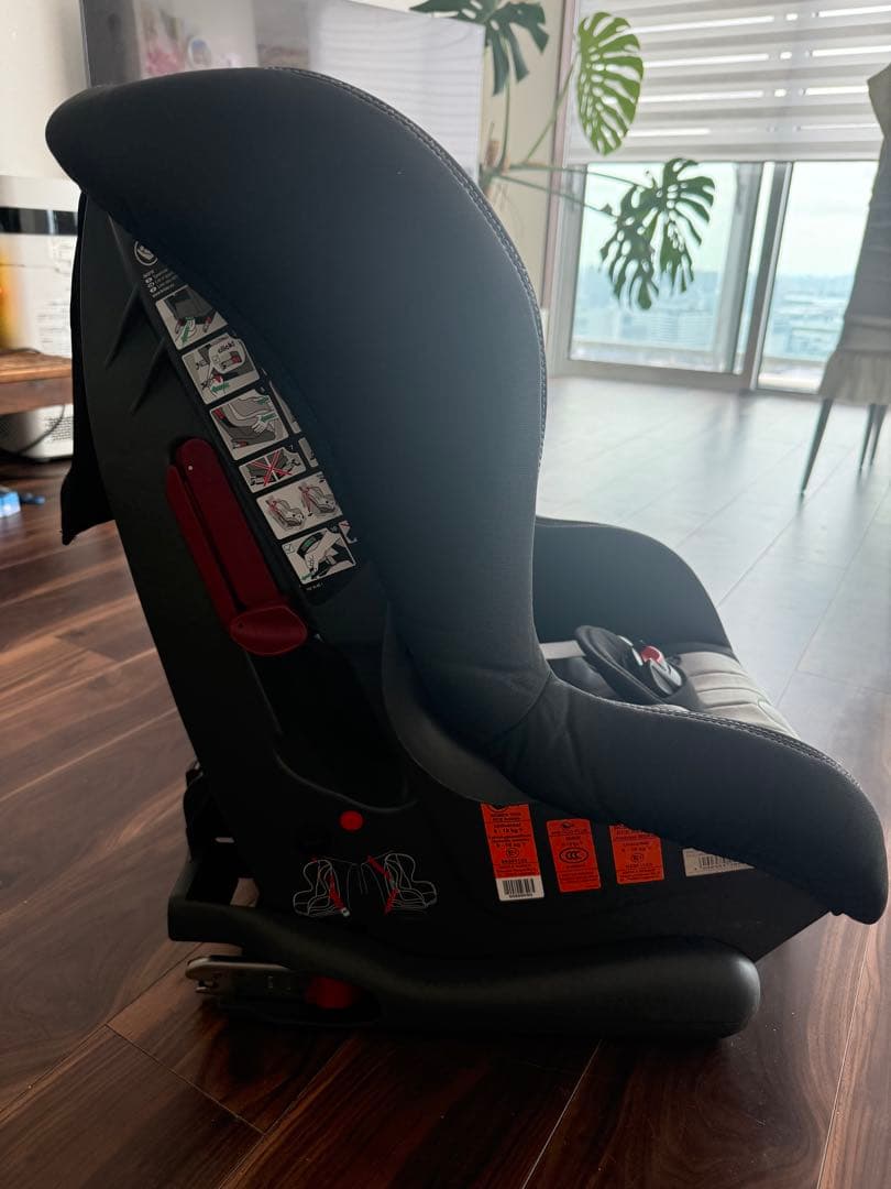 ベンツ チャイルドシート Duo plus ISOFIX ブラック グレー