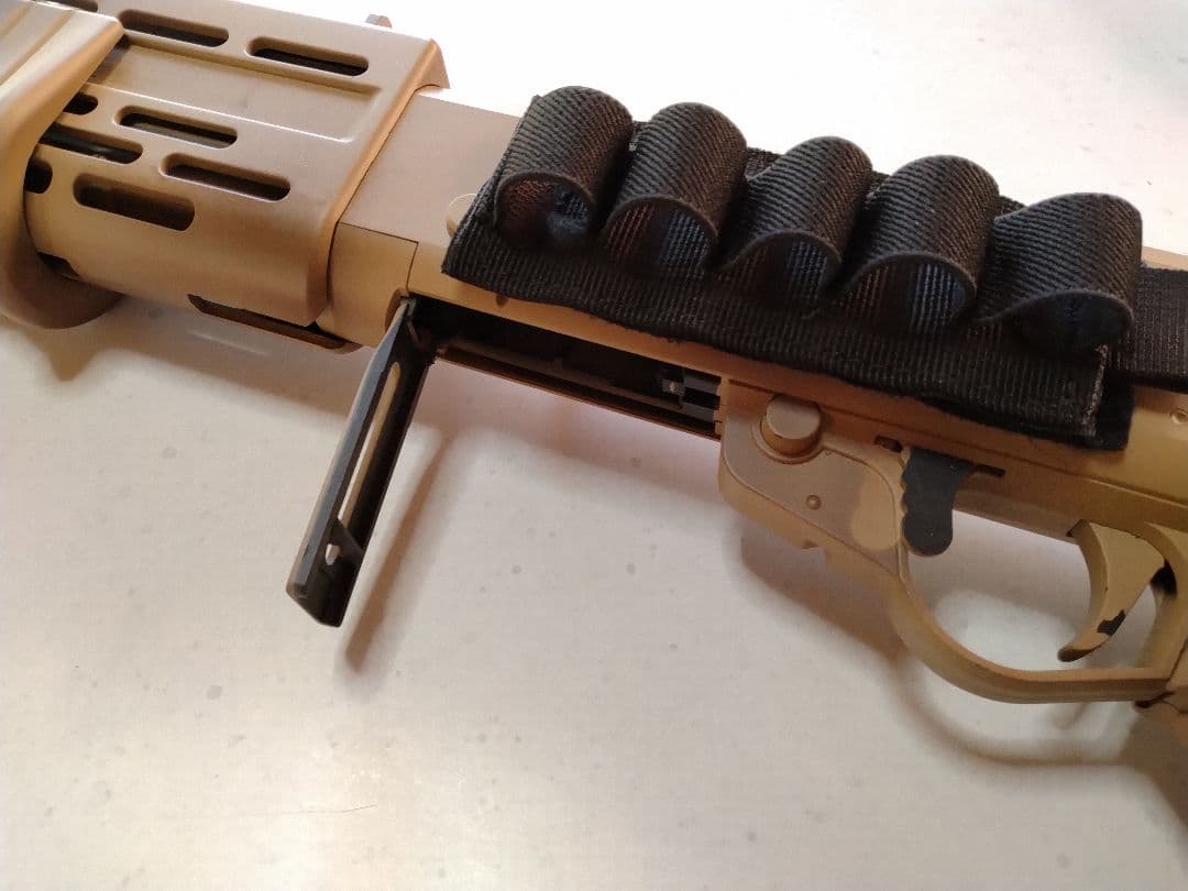 東京マルイ SPAS12 18歳以上エアーショットガン　中古