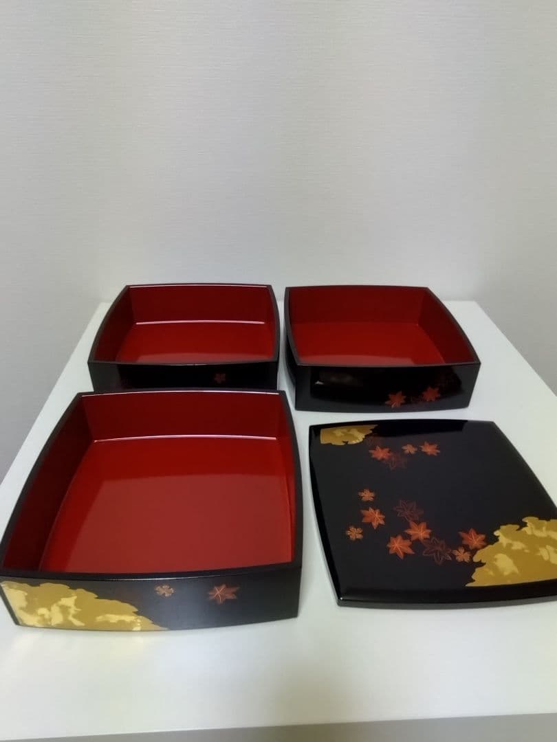 漆器　紅葉柄三段重箱