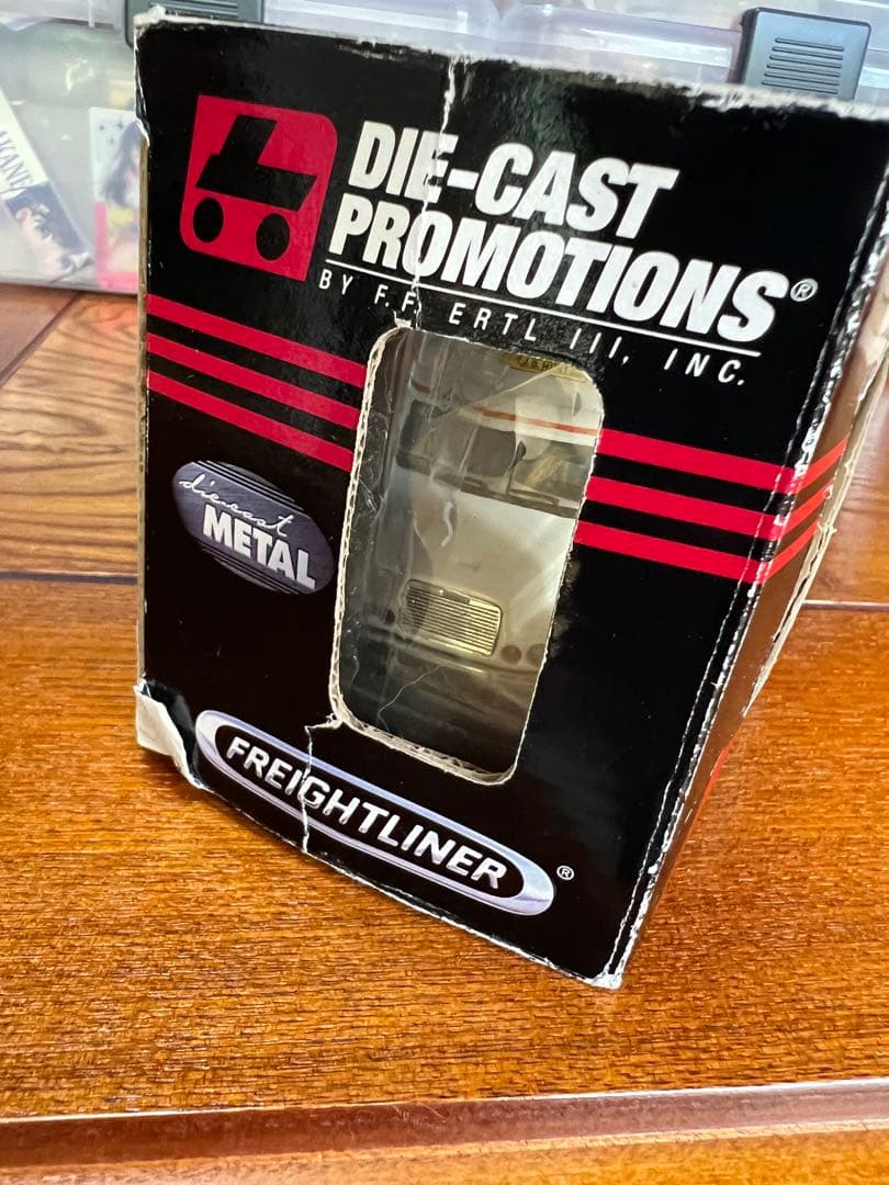 DCP 1/64 freightliner アメリカン　トレーラー