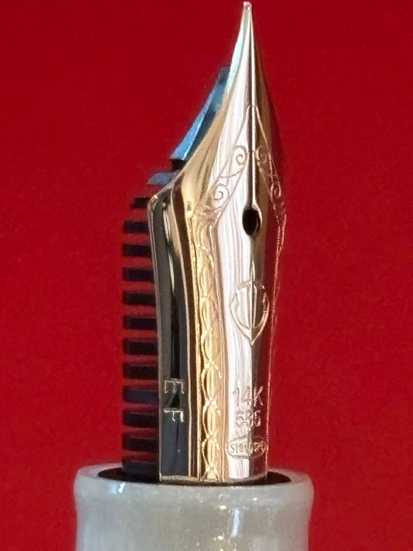 セーラー万年筆SHIKIORI―四季織― 雪月空葉 万年筆 （EF）