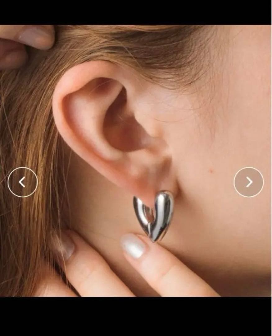 新品神崎恵着ANNIKA INEZアニカイネズ ハートフープピアススモール