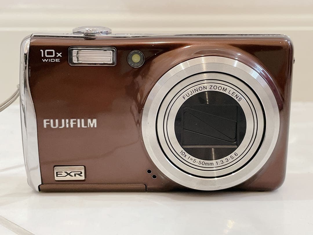 FUJIFILM FINEPIX F70EXR デジタルカメラ 箱付き