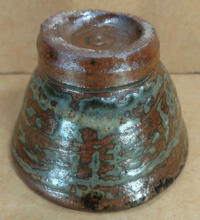 【本物保証】金城次郎 壷屋焼ぐい呑(海老紋) 共箱 栞 人間国宝 壺屋焼 海老盃