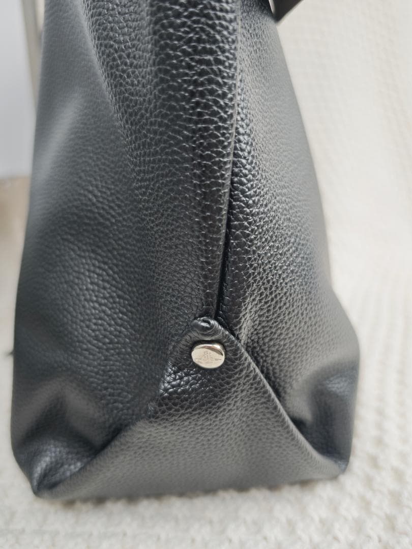 Vivienne Westwood ブラックショルダーバッグ