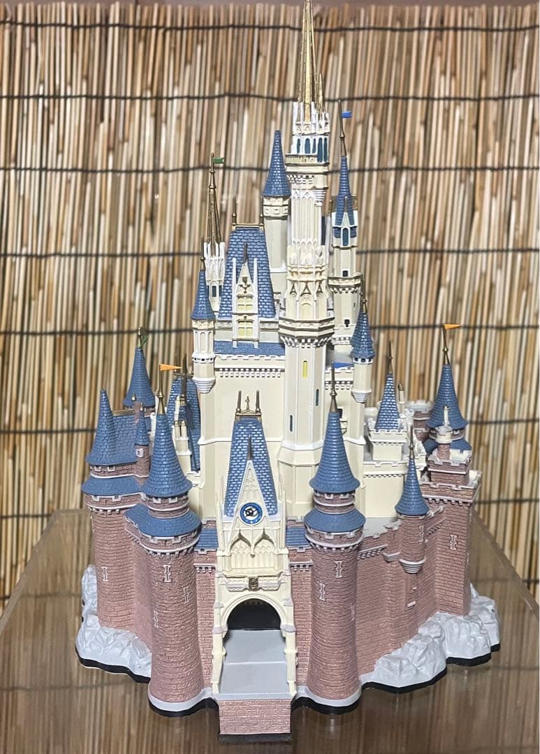 ディズニー 30周年記念 海洋堂 ディスプレイモデル シンデレラ城