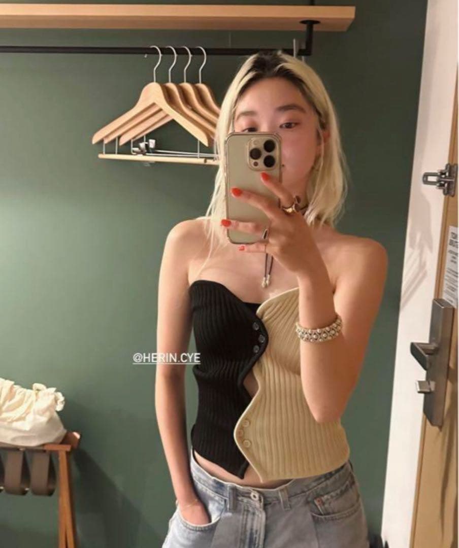 トップス HeRIN.CYE mio yanase Wave knit bustier