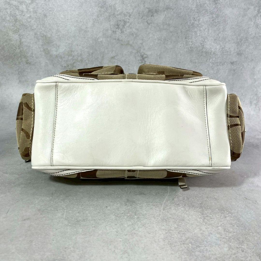 極美品 コーチ ショルダーバッグ ミニボストン シグネチャー レザー ロゴ 白