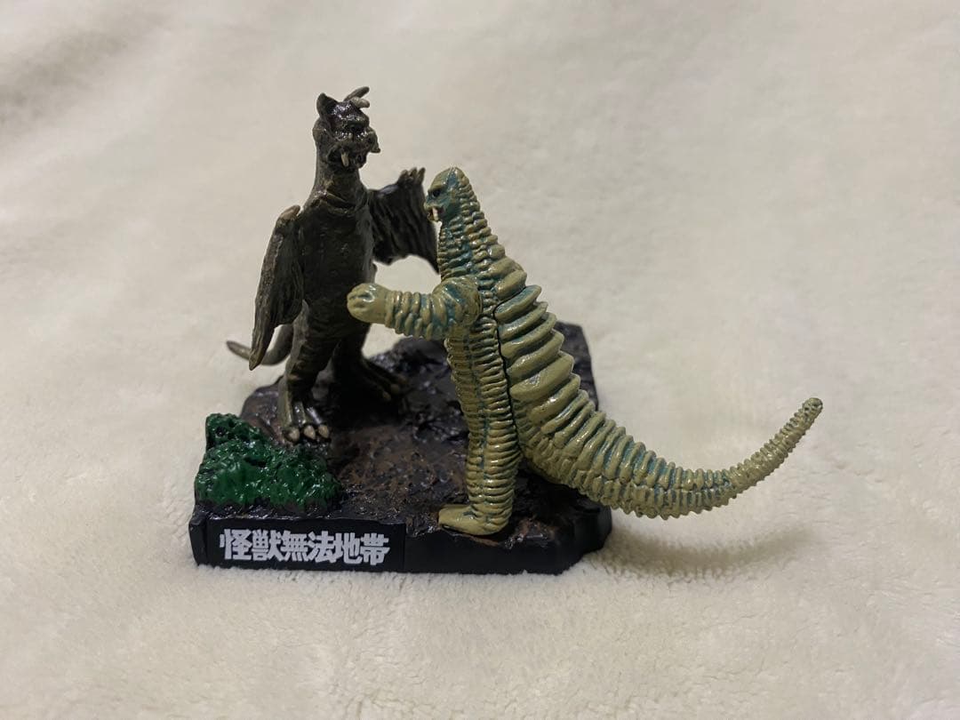 ウルトラ怪獣名鑑　7種セット　食玩