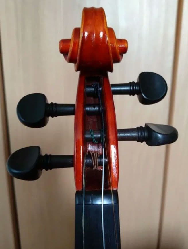 (Suzuki no.540 4/4) バイオリン 本体 ハードケース付き