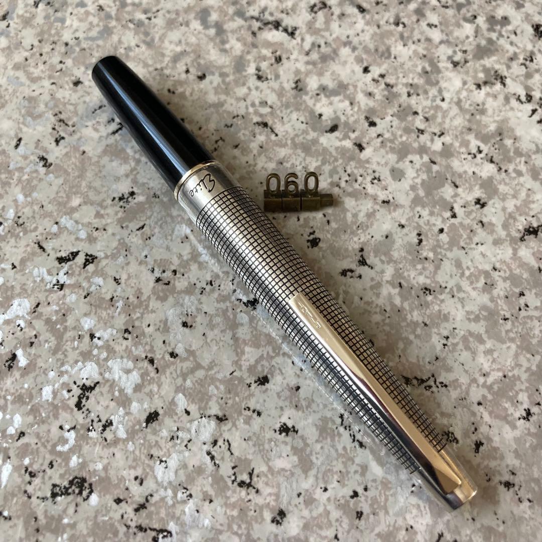#060 オーバーホール済み 万年筆 PILOT Elite 18k WG