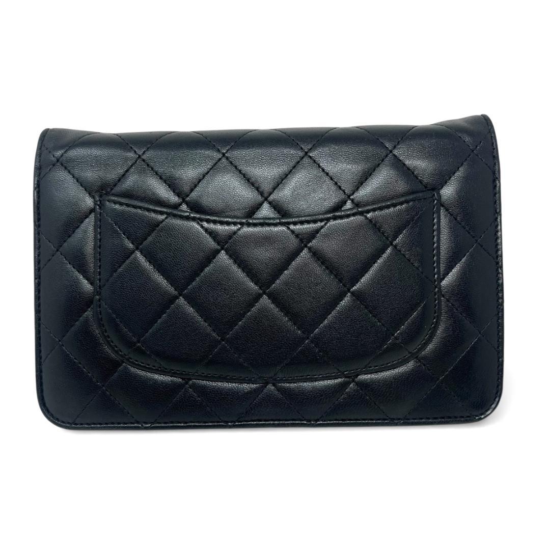 CHANEL シャネル ラムスキン マトラッセ チェーンウォレット 長財布